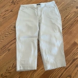 Lee Capri pants Sz 18 brand new